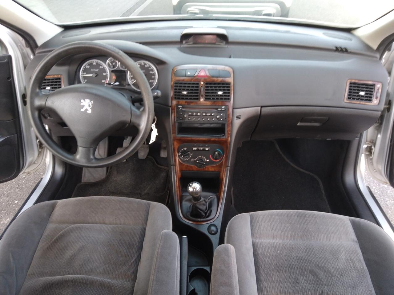 Peugeot 307 1.4 HDi 68cv diesel 5p. XR x neopatentati