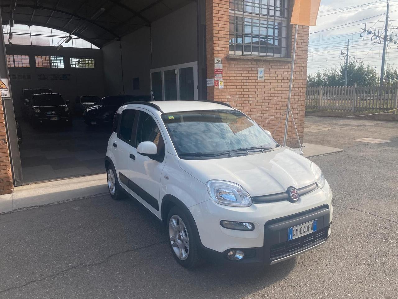 Fiat Panda 1.0 70 cv Hybrid City Life - 1 PROP. - OK NEOP. - GARANZIA 12 MESI