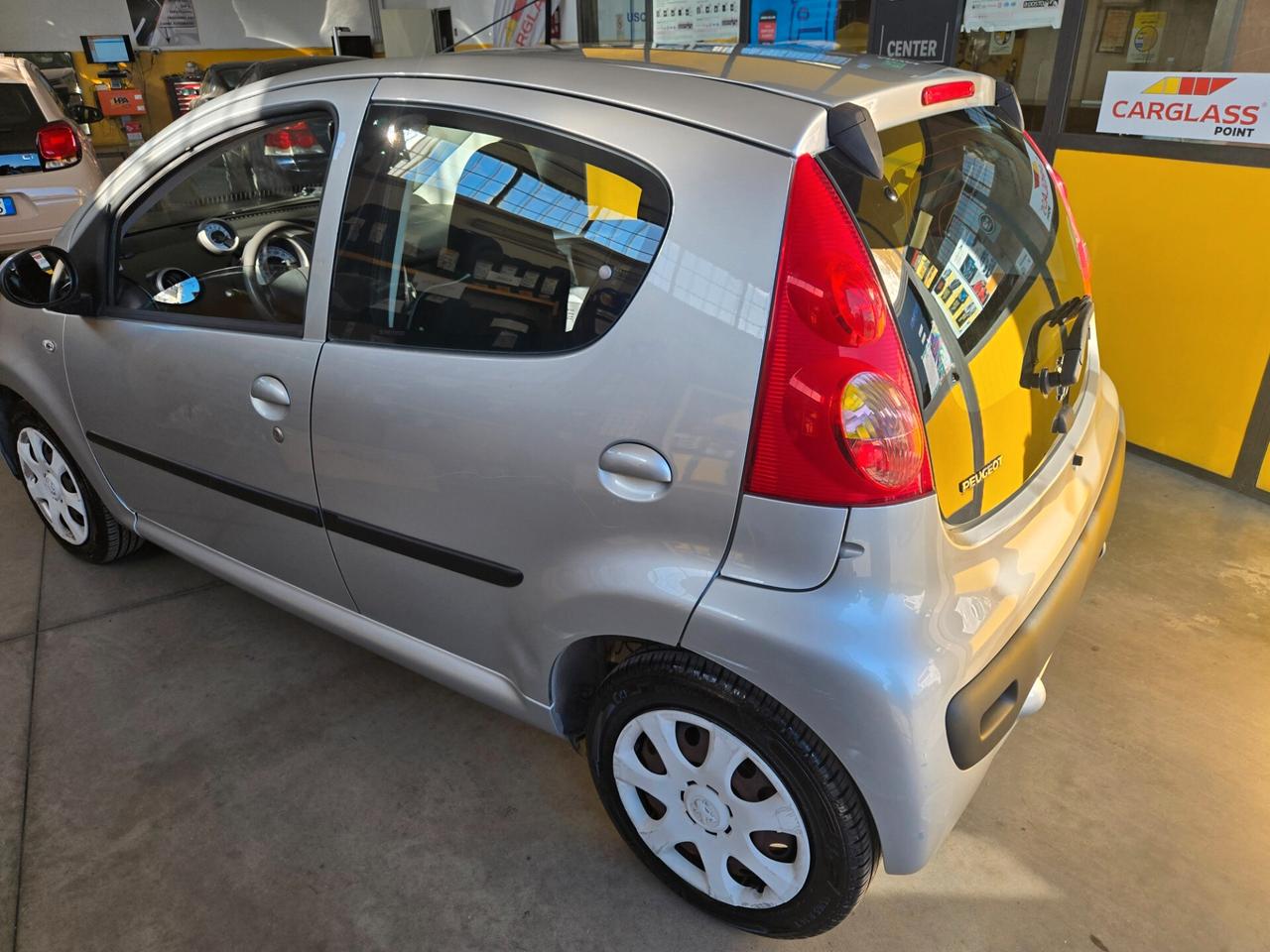 Peugeot 107 1.0 68CV 5p NEOPATENTATI