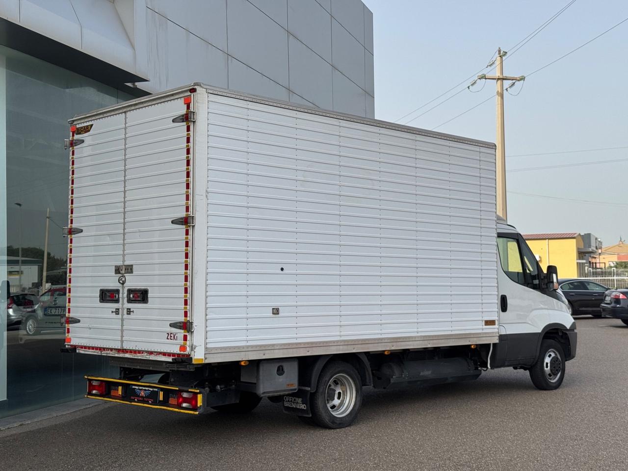 Iveco Daily 35C14N 3.0 Hi-Matic