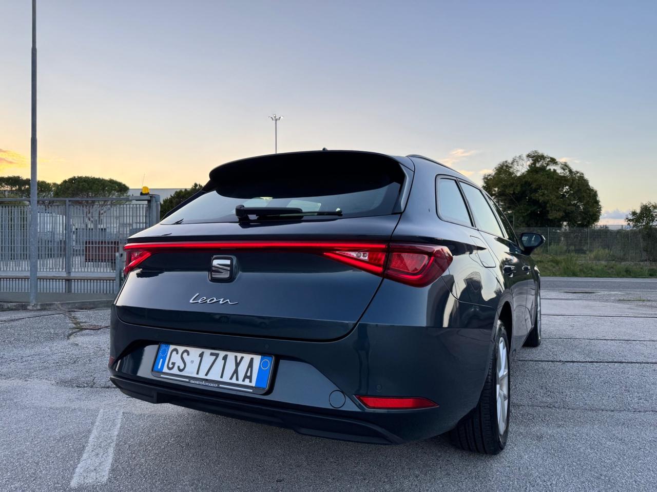 SEAT LEON SportsTourer 2.0 TDI DSG-Led Carplay