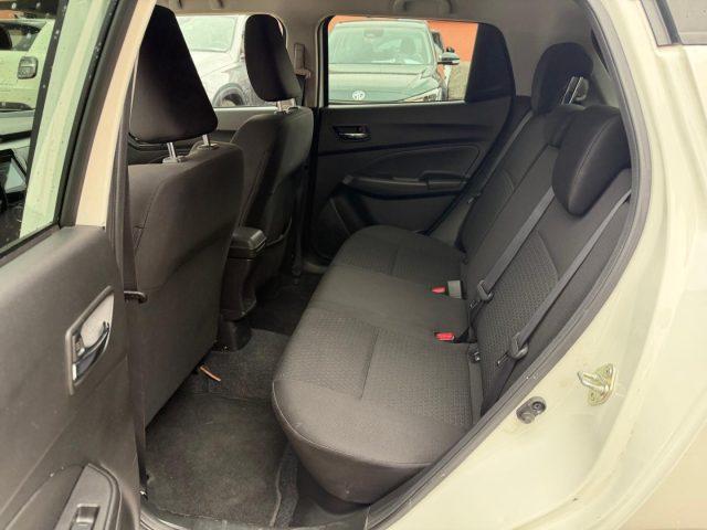 SUZUKI Swift 1.2 Hybrid Top