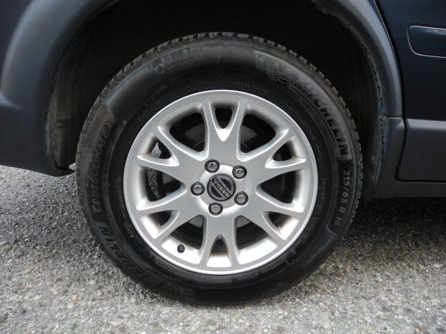 VOLVO XC70 2.4 D5 20v AWD Cross Country autom. - DA VETRINA
