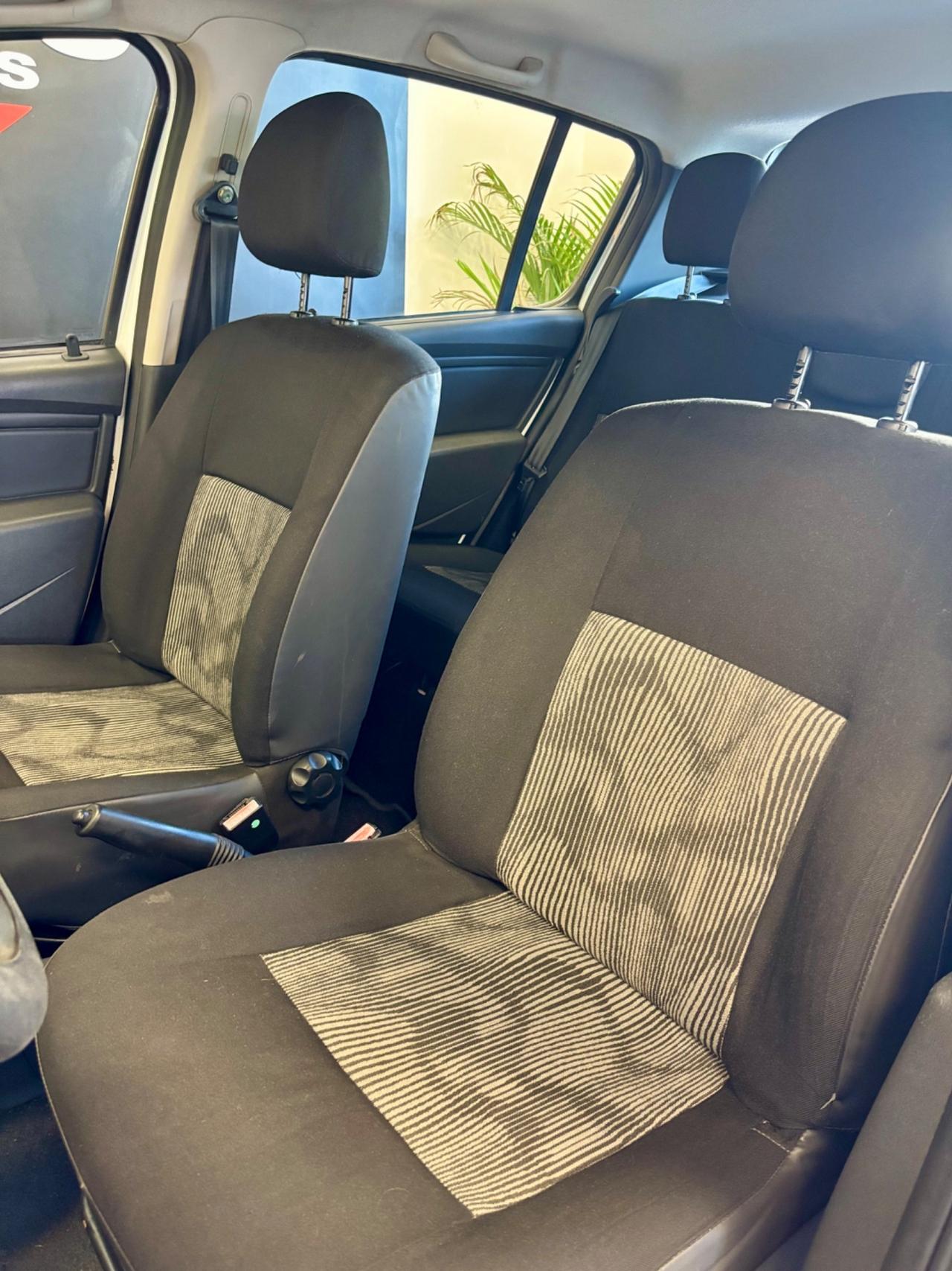 Dacia Sandero 1.4 8V GPL Lauréate