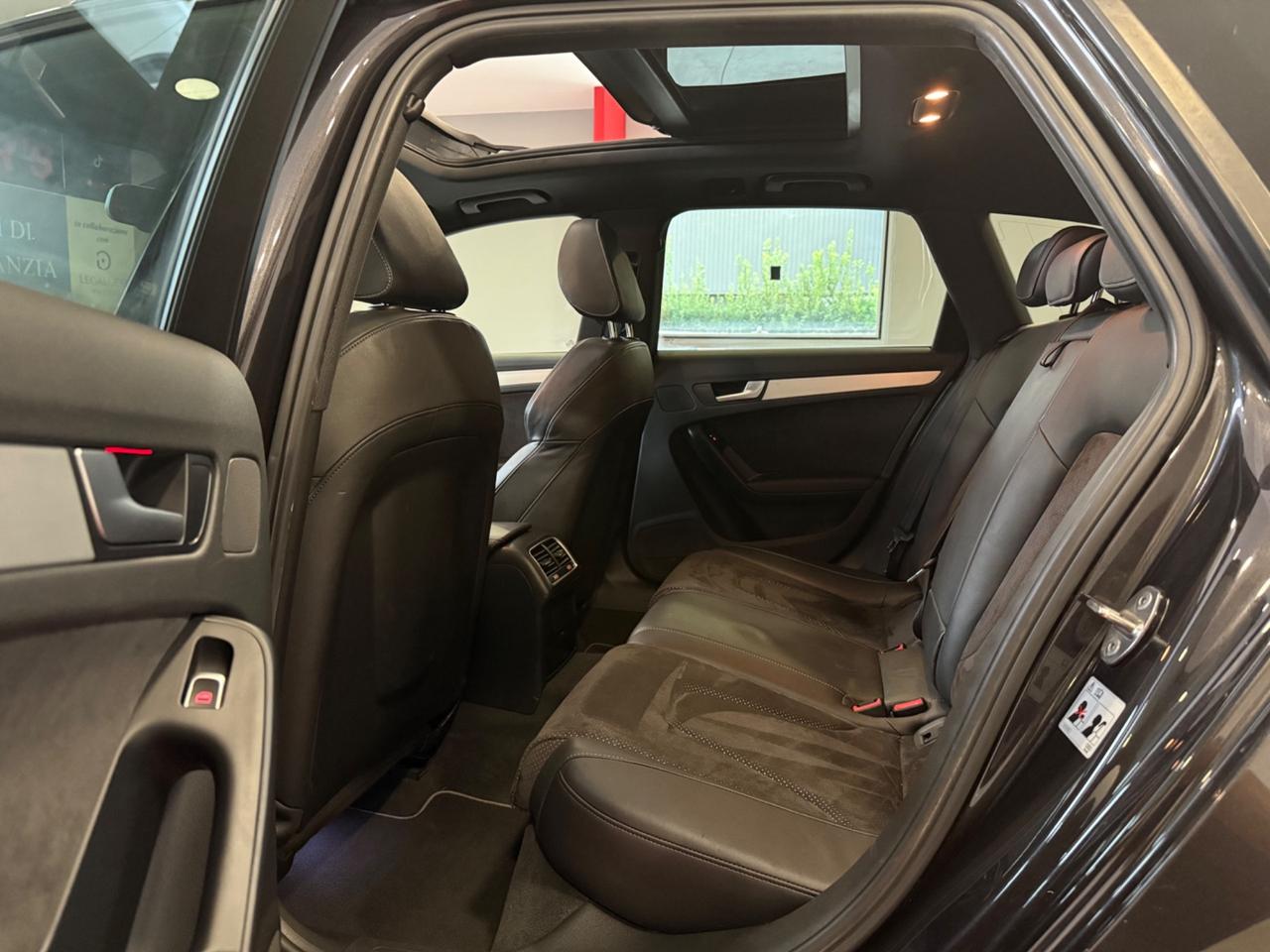 Audi A4 Avant 2.0 TDI 177CV QUATTRO 3xS-LINE SPORTPAKET PLUS