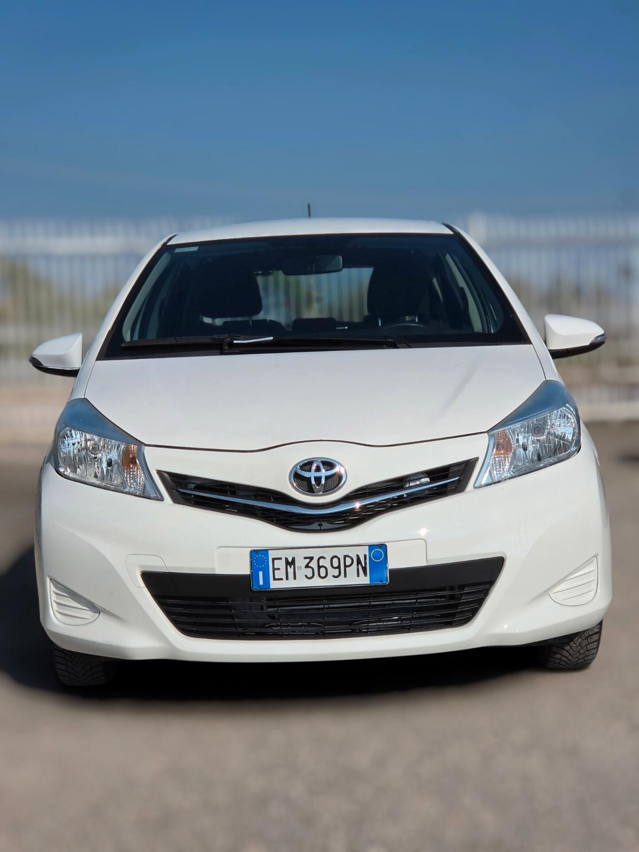 Toyota Yaris 1.0 5 porte Active