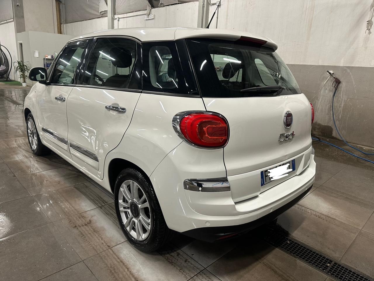 Fiat 500L 1.6 Multijet 120 CV Mirror
