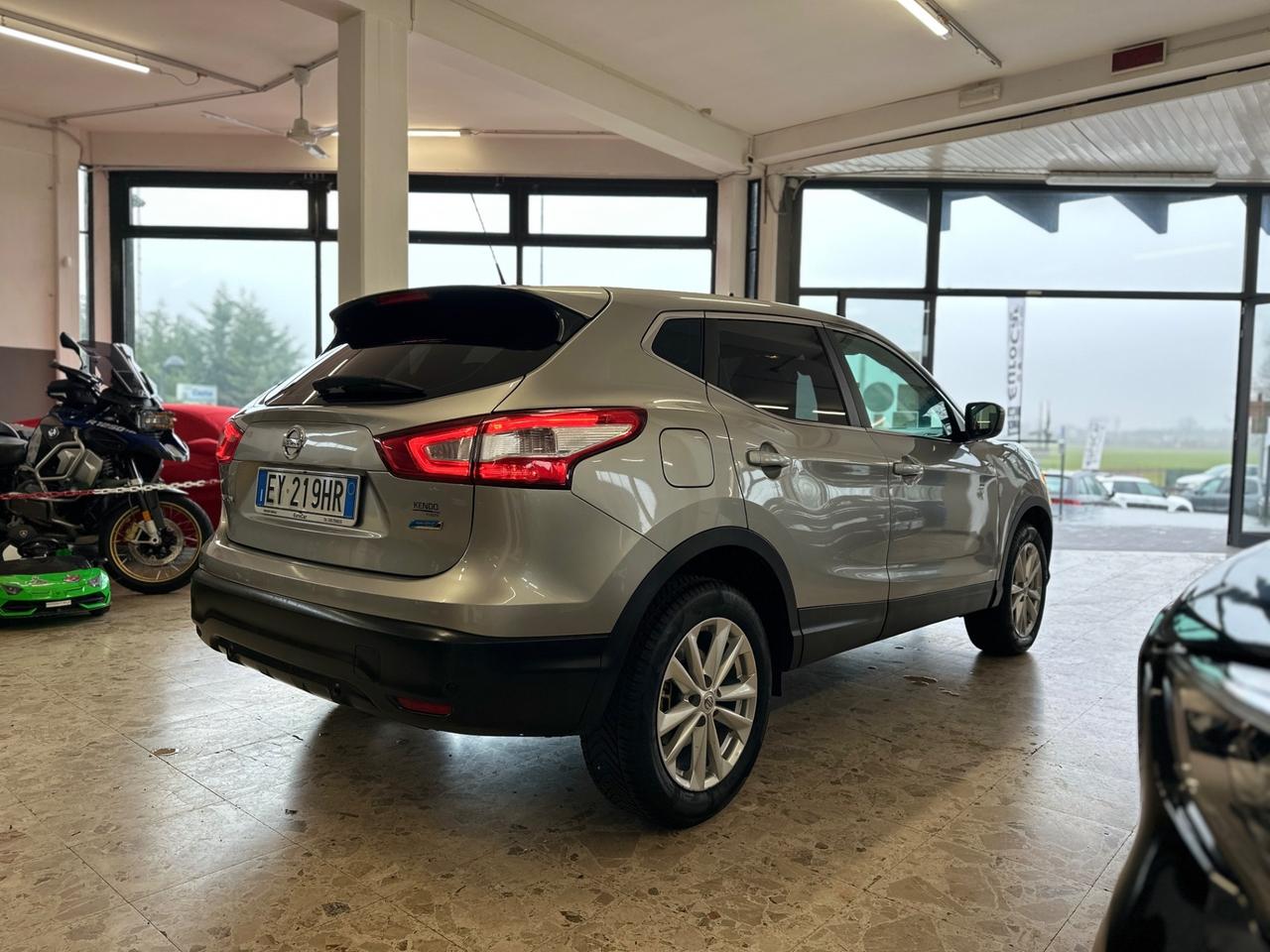 Nissan Qashqai 1.5 dCi Tekna 110cv 09/2015 Neopatentati