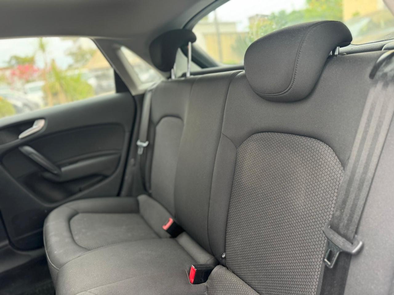 Audi A1 1.6 TDI Ambition 90 CV