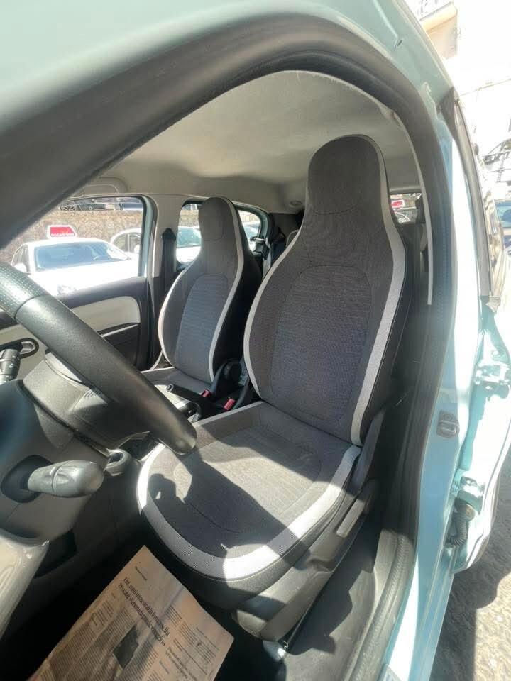 Renault Twingo SCe EDC Duel cambio automatico