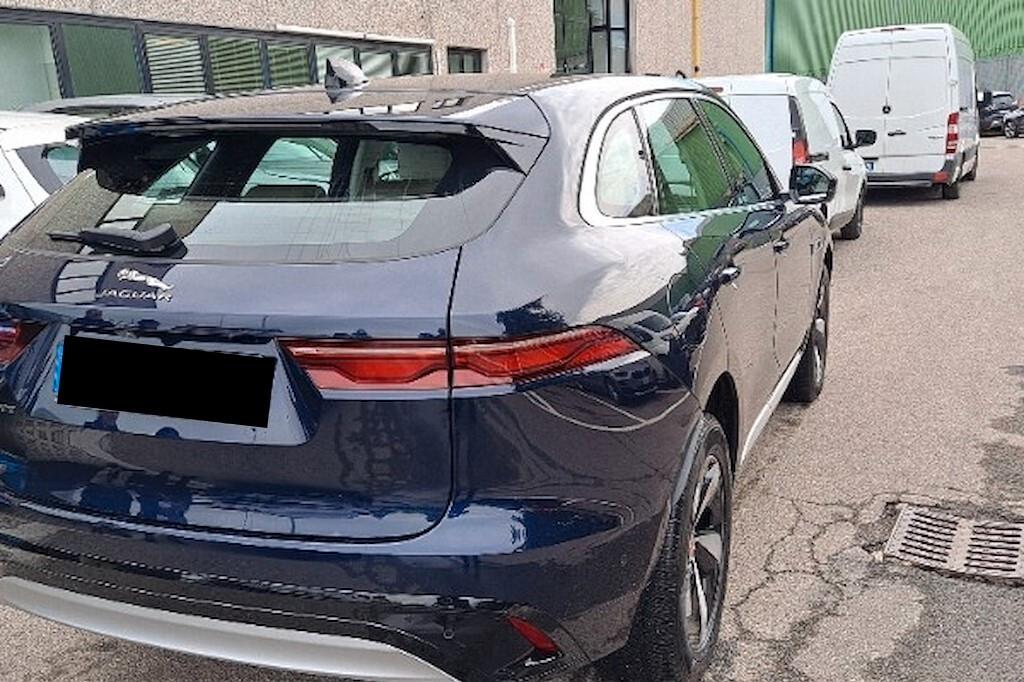 Jaguar F-Pace 2.0 D 163 CV AWD aut. R-Dynamic SE