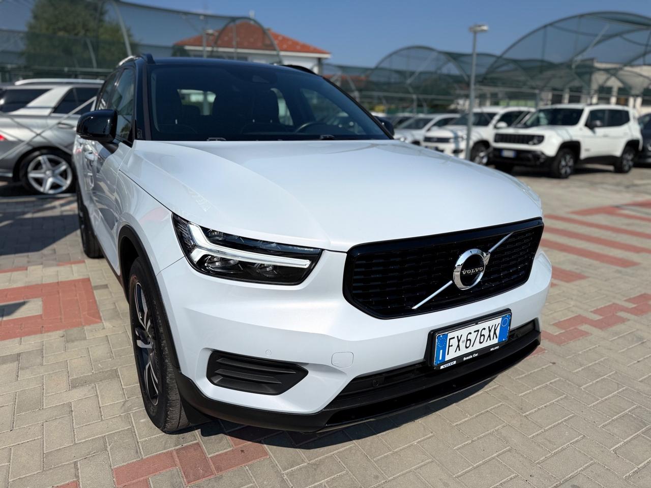 Volvo XC40 T4 Geartronic R-design 190CV PERLATO