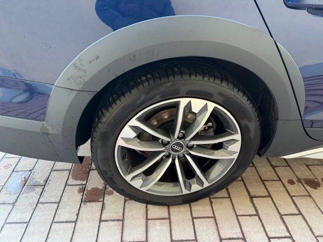 AUDI A4 allroad 40 TDI 204 CV S tronic Identity Contrast