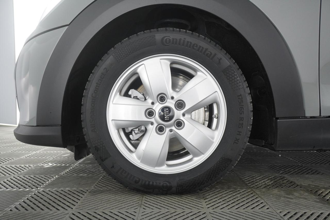 MINI Mini 5 porte (F55) 1.5 Cooper Essential 5 porte