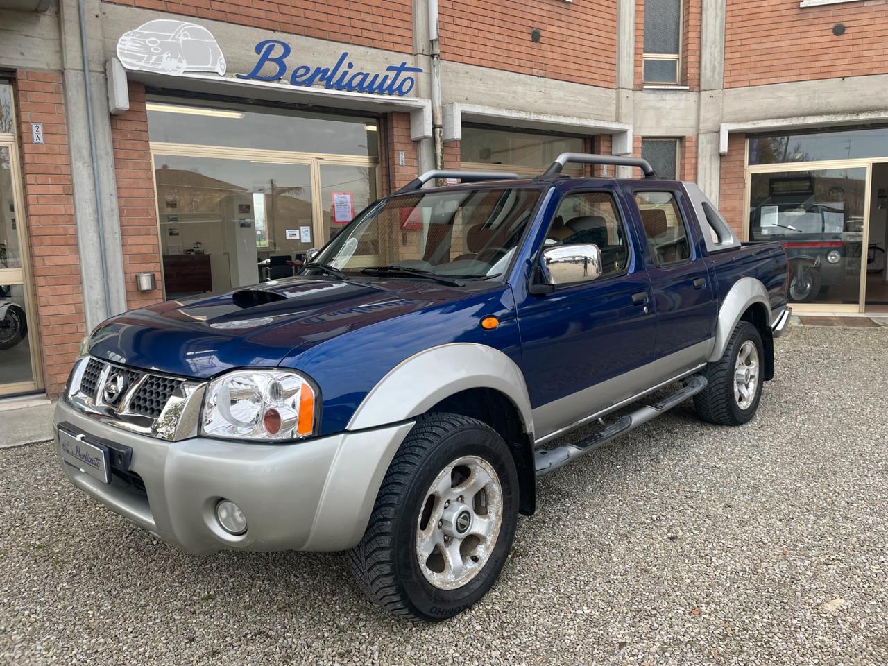 Nissan Navara 2.5 td doppia cabina