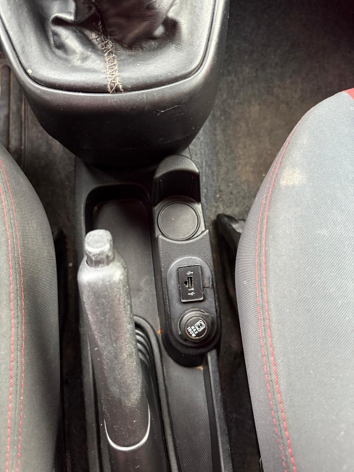 Fiat Qubo 1.4 8V 77CV DYNAMIC NATURAL POWER