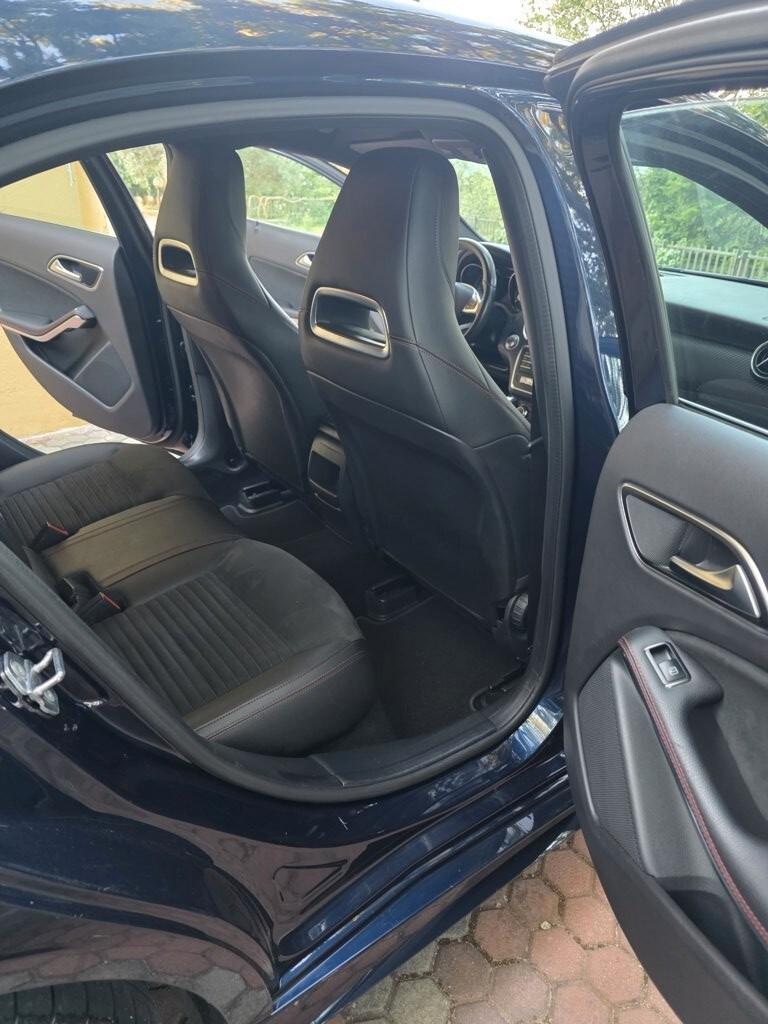 Mercedes-benz A 180 d Premium AMG