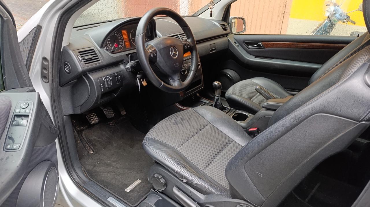 Mercedes-benz A 200 180 CDI Avantgarde