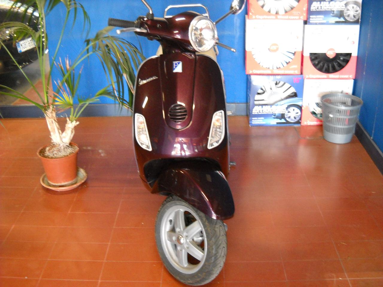 Piaggio Vespa 125 LX