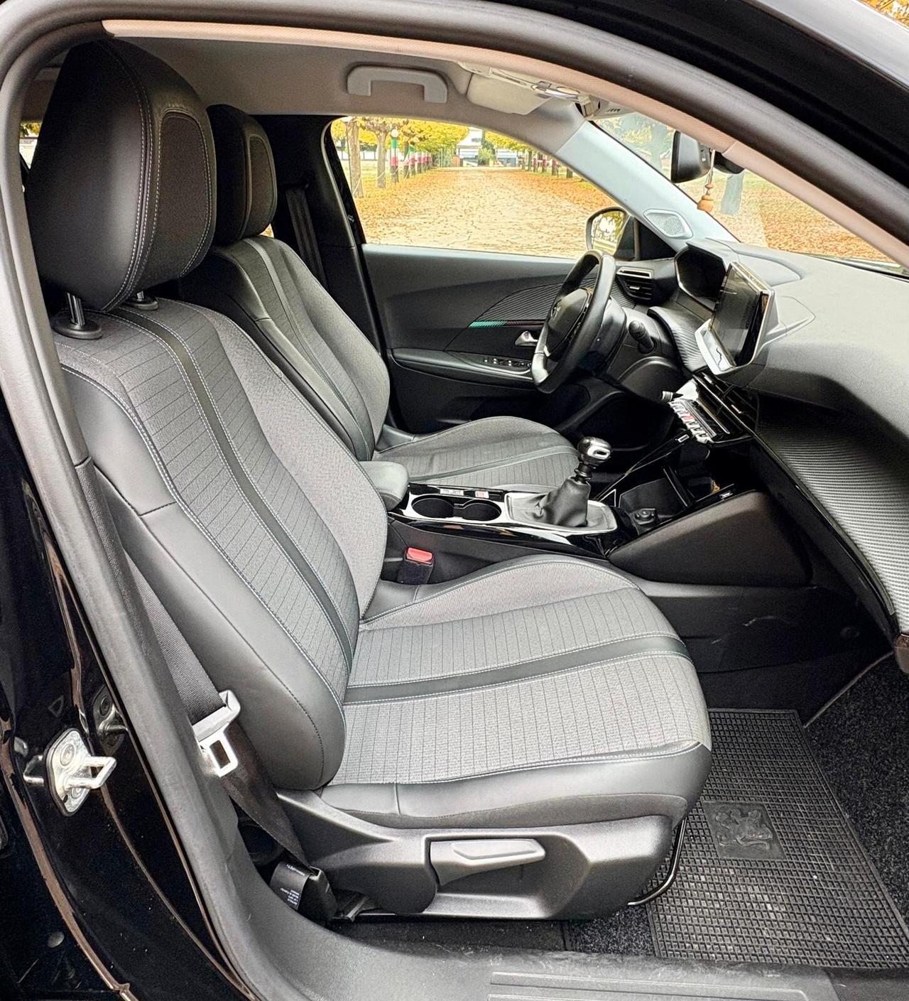 Peugeot 2008 PureTech 100 S&S Allure Pack