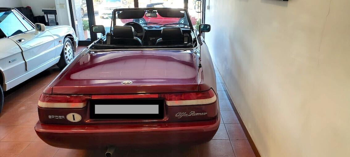 Alfa Romeo Spider 1.6