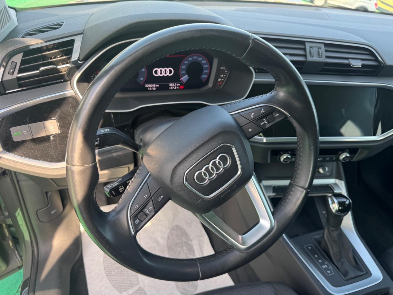 Audi Q3 2.0 TDI 150 CV S tronic line Edition