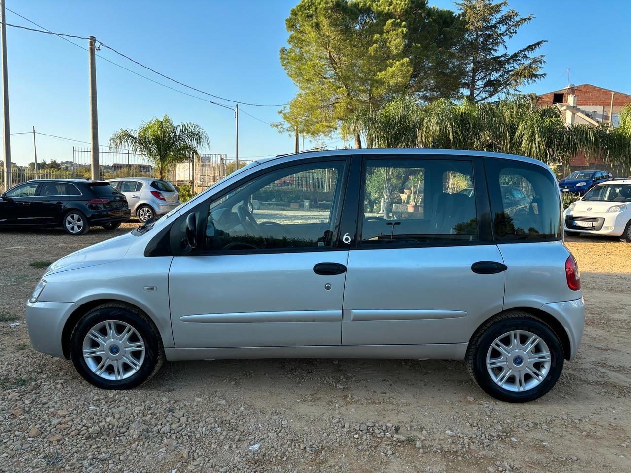 Fiat Multipla 1.9 MJT Active 120 Cv - 2010