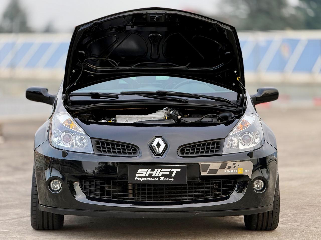 Renault Clio 3 RS F1 R27 N3196 197cv 2008