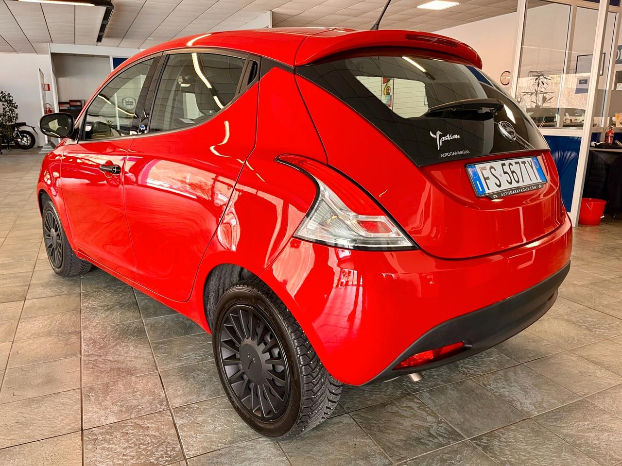 Lancia Ypsilon 1.2 69 CV 5 porte S&S Gold
