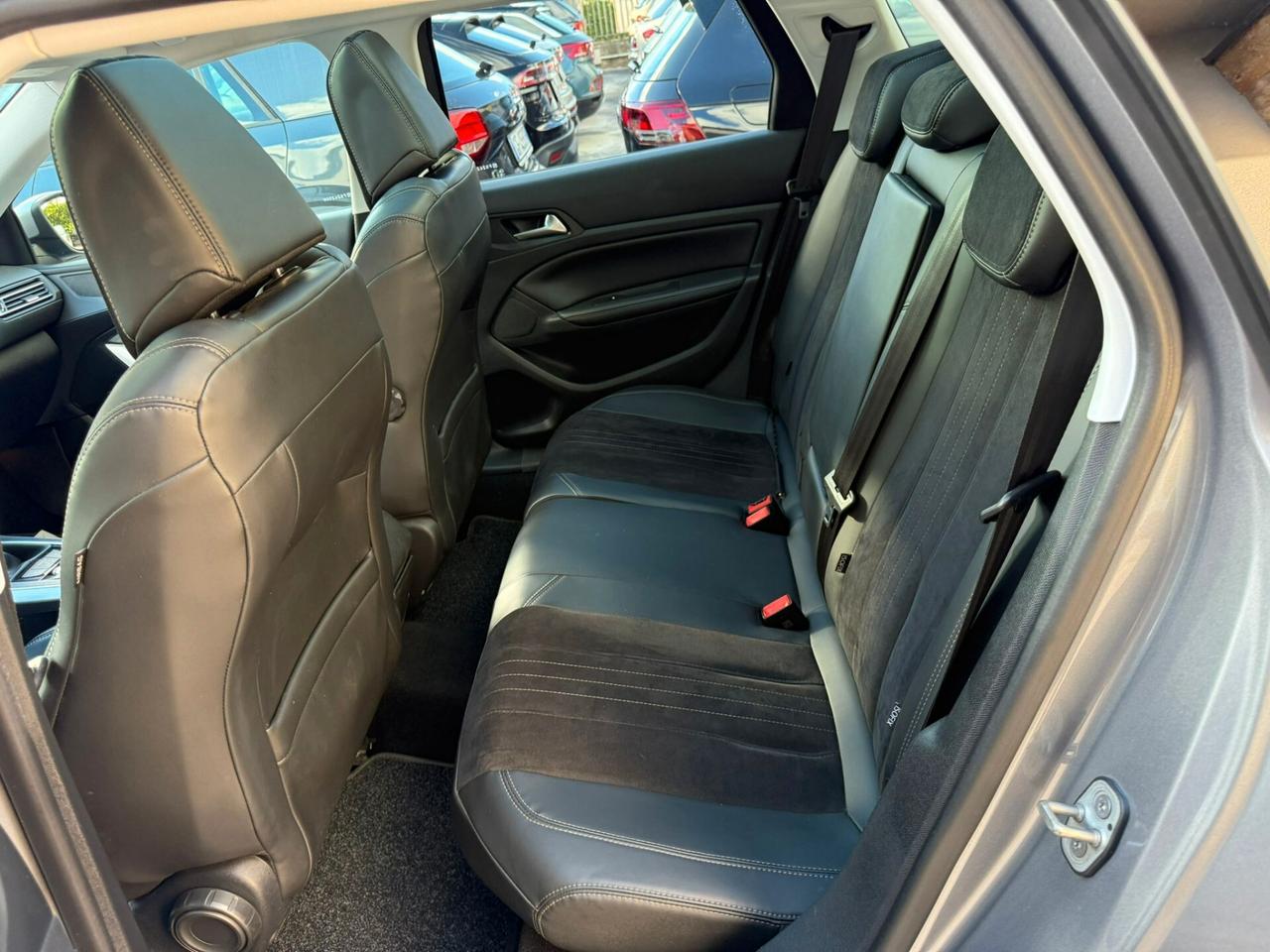 Peugeot 308 BlueHDi 150 S&S SW Allure