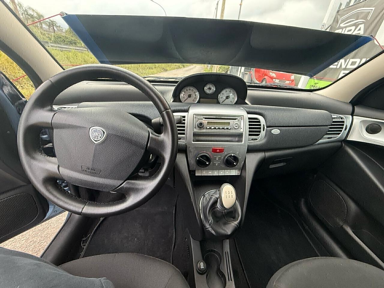 Lancia Ypsilon 1.2 Versus