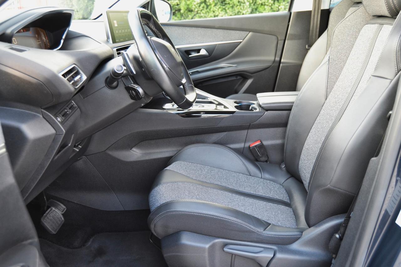 Peugeot 3008 BlueHDi 130 S&S EAT8 Allure
