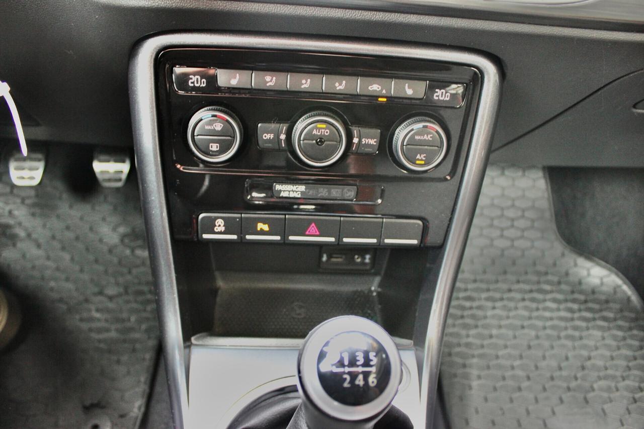 VOLKSWAGEN MAGGIOLINO 1.2 TSI ALLSTAR SPORT 6 MARCE PER NEOPATENTATI