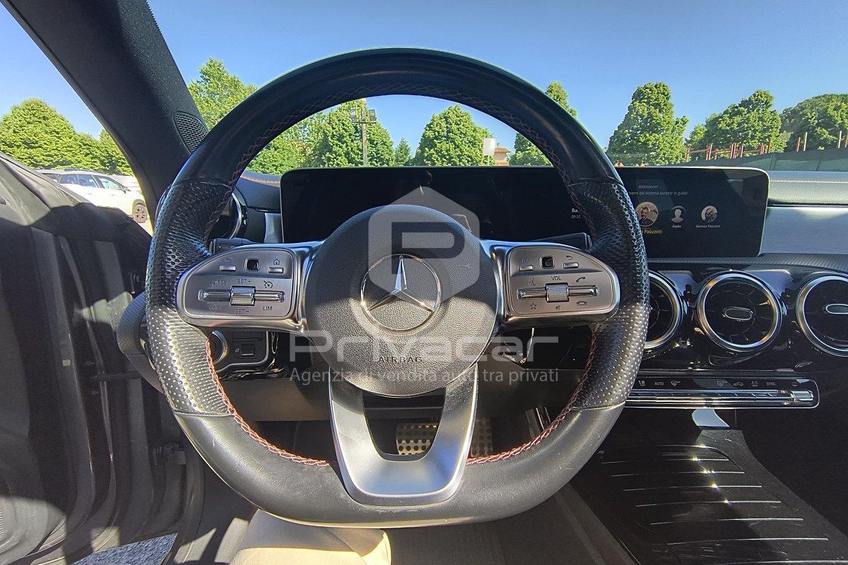 MERCEDES CLA 200 d Automatic Premium