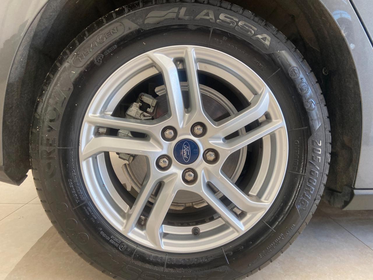 Ford Focus 1.5 Titanium 120 cv