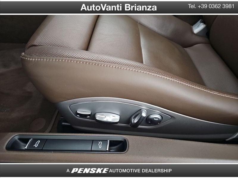 Porsche 911 911 Coupe 3.0 Carrera 4