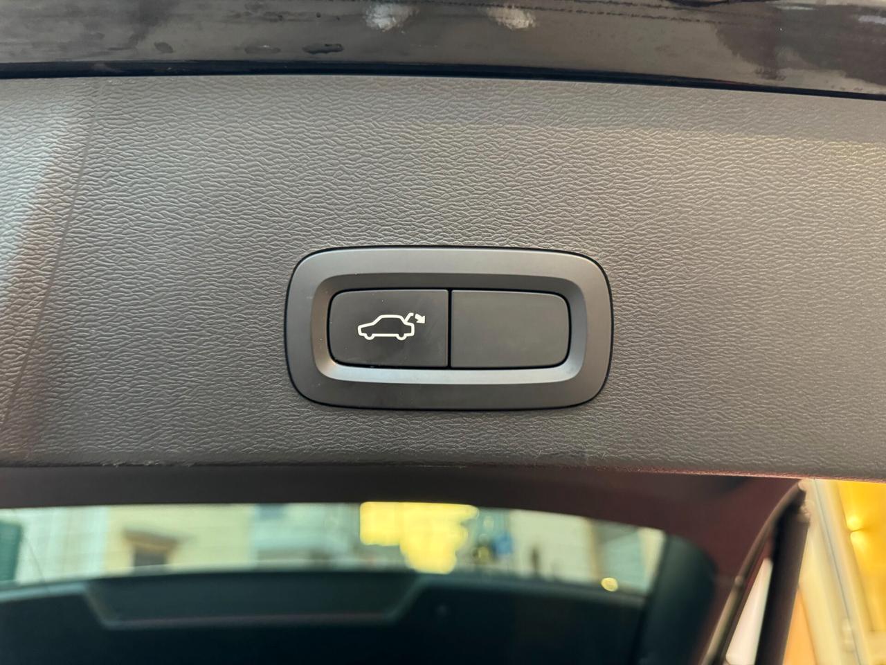 VOLVO XC40 GEARTRONIC AWD D3 2.0 150CV PELLE NAVI ANNO 2019
