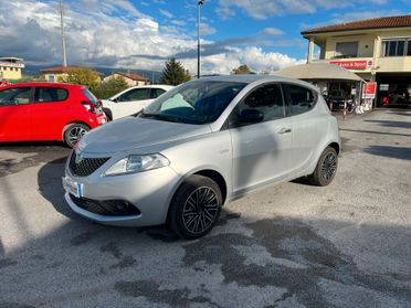 Lancia Ypsilon 1.2 69 CV 5 porte S&S Elefantino Blu