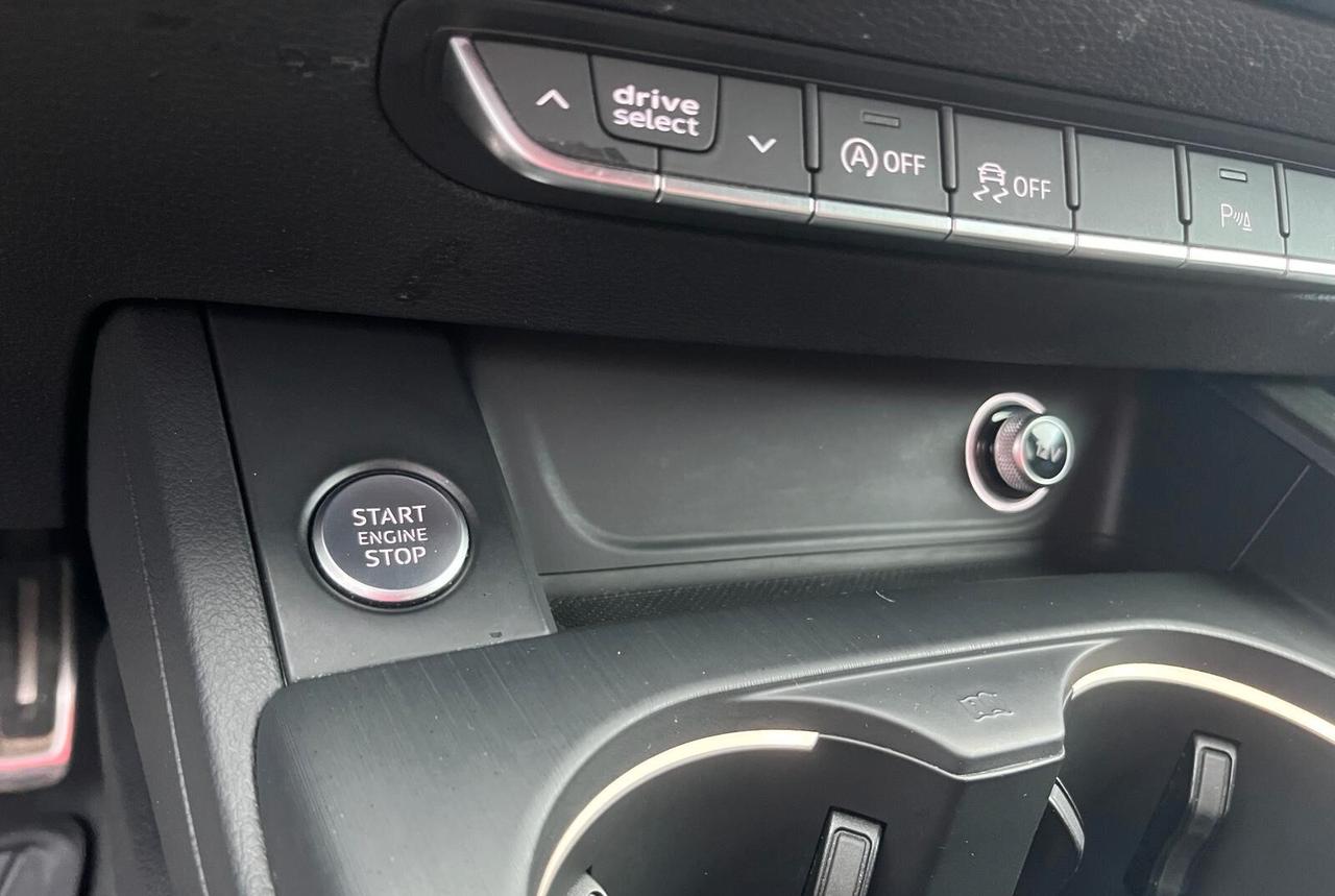 AUDI A4 AVANT BUSINESS SPORT 2.0TDI S TRONIC FULL OPTIONAL