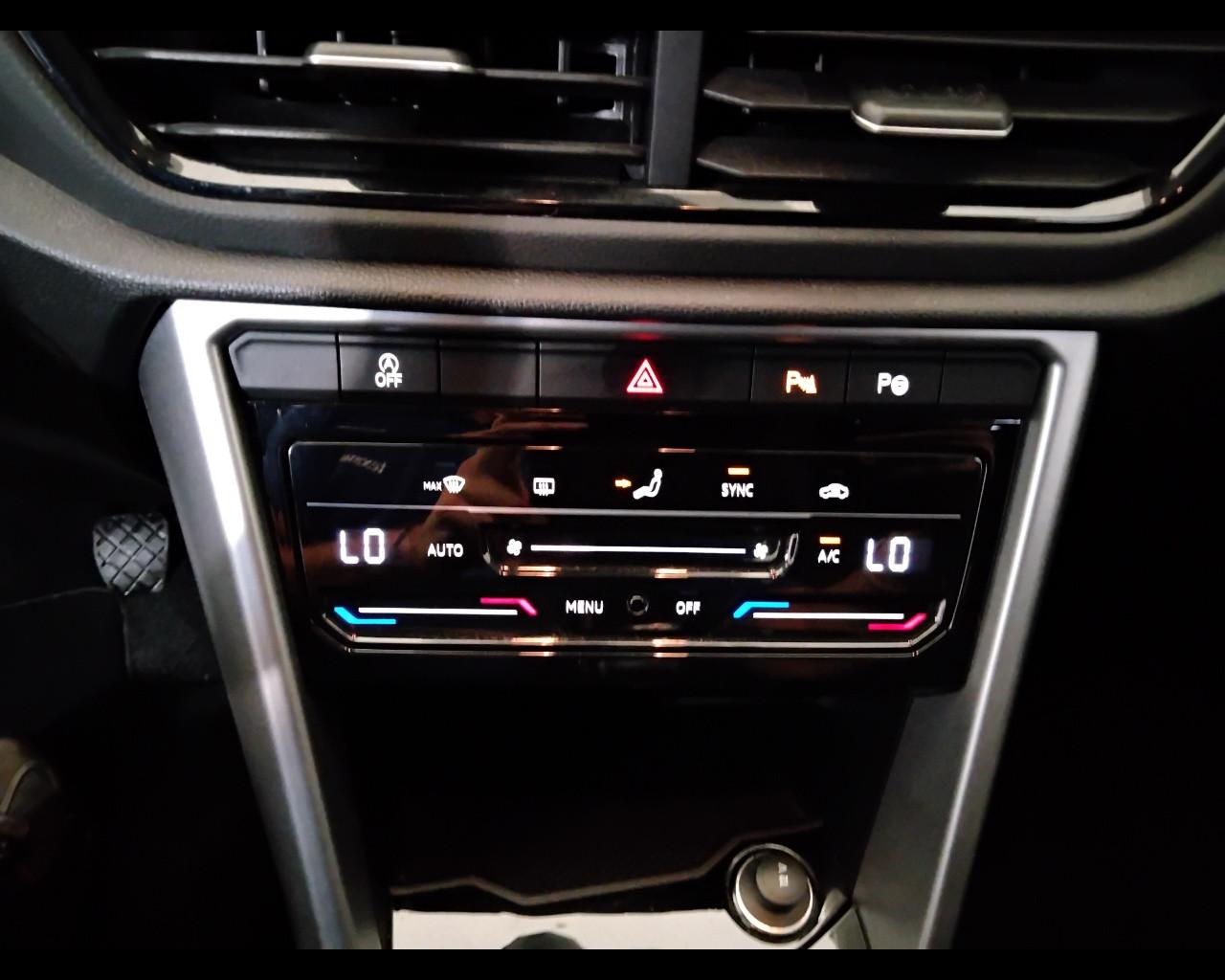 VOLKSWAGEN T-Roc 2022 - T-Roc 1.0 tsi Life 110cv