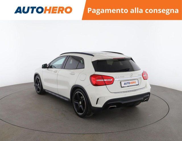 MERCEDES-BENZ GLA 250 Automatic 4Matic Premium