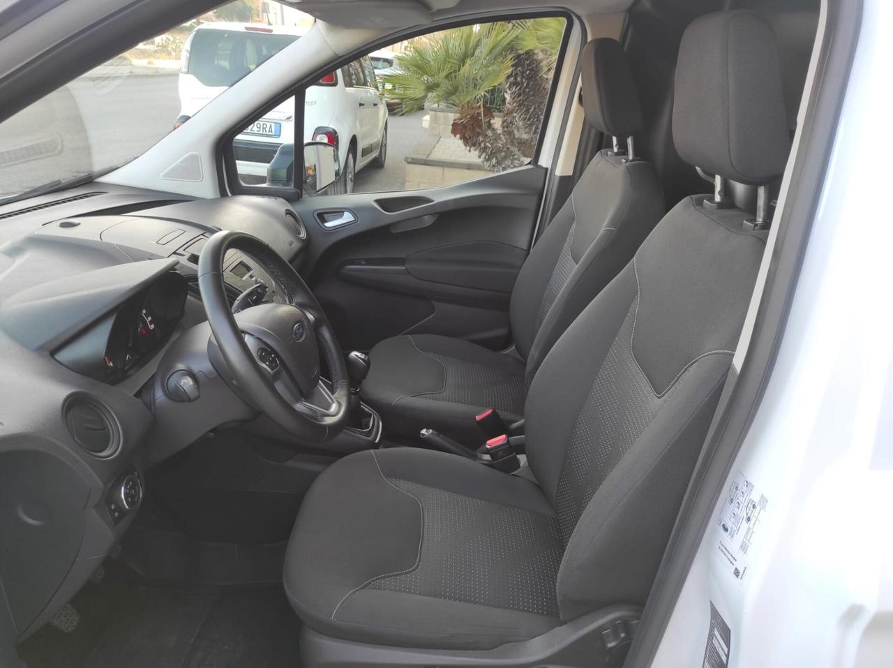 Ford Transit Courier 1.5 TDCi 75CV