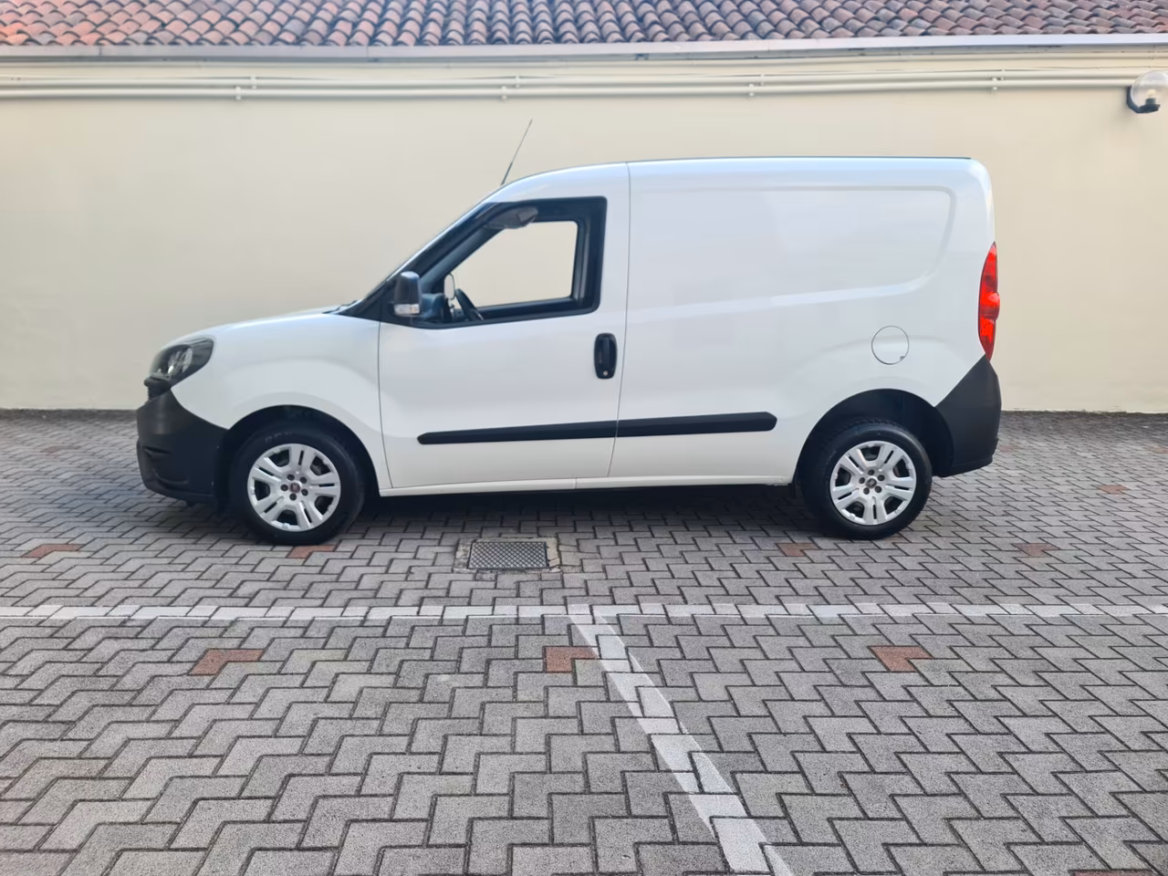 Fiat Doblo Doblò 1.6 MJT 105CV S&S PC-TN Cargo Business