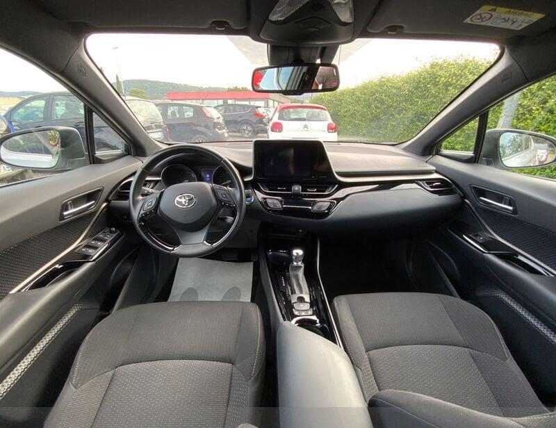 Toyota C-HR (2016-2023) 1.8 Hybrid E-CVT Trend