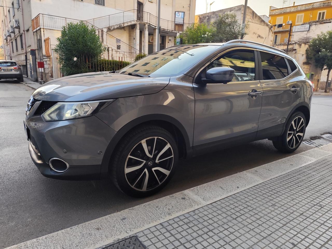 Nissan Qashqai 1.5 dCi 110CV Tekna TETTO NAVI