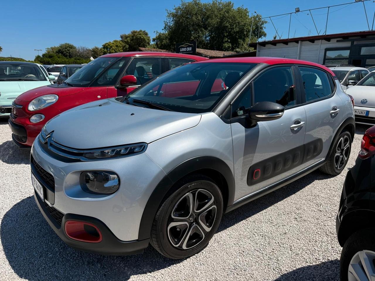 Citroen C3 PureTech 82 GPL Shine Tetto Rosso pari al nuovo