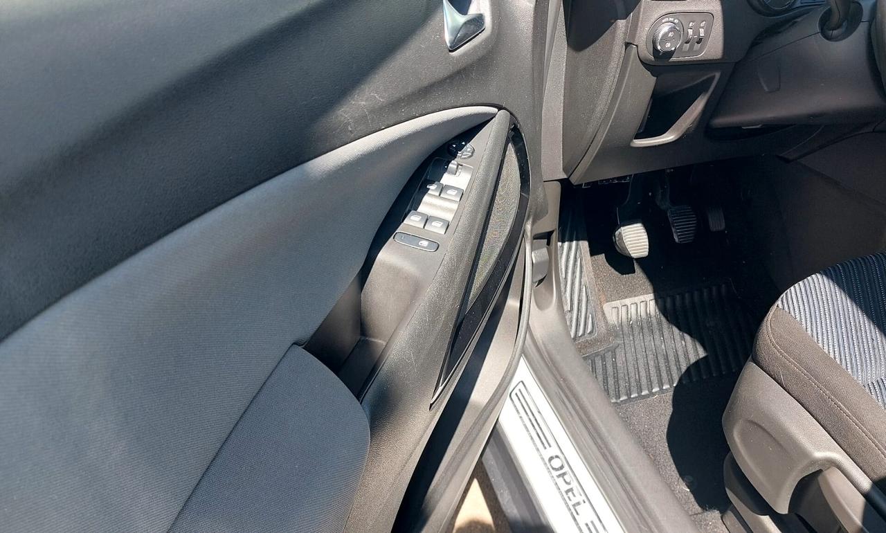 Opel Crossland X 1.5 ECOTEC D 102 CV Start&Stop 120 Anniversary