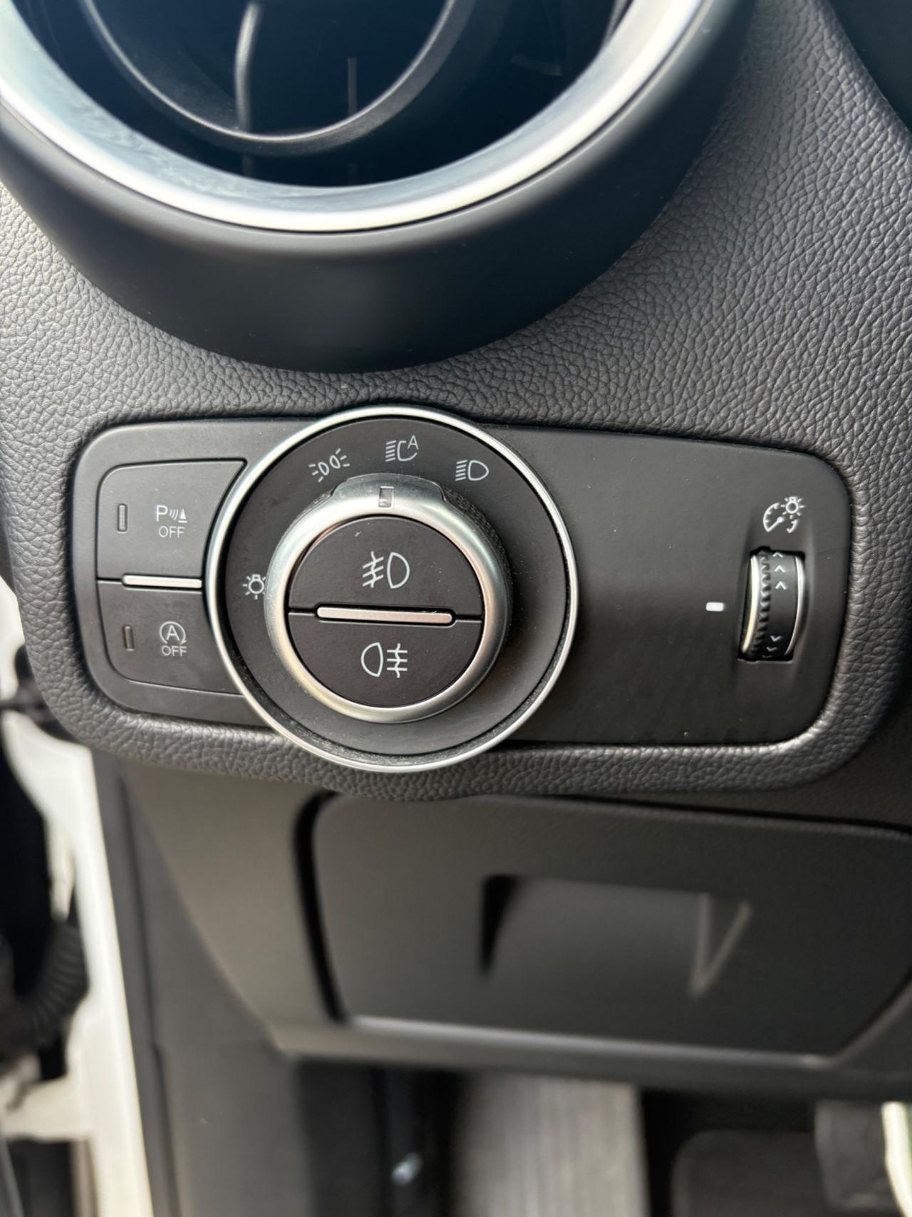 Alfa Romeo Stelvio 2.2 Turbodiesel 180 CV AT8 RWD Business