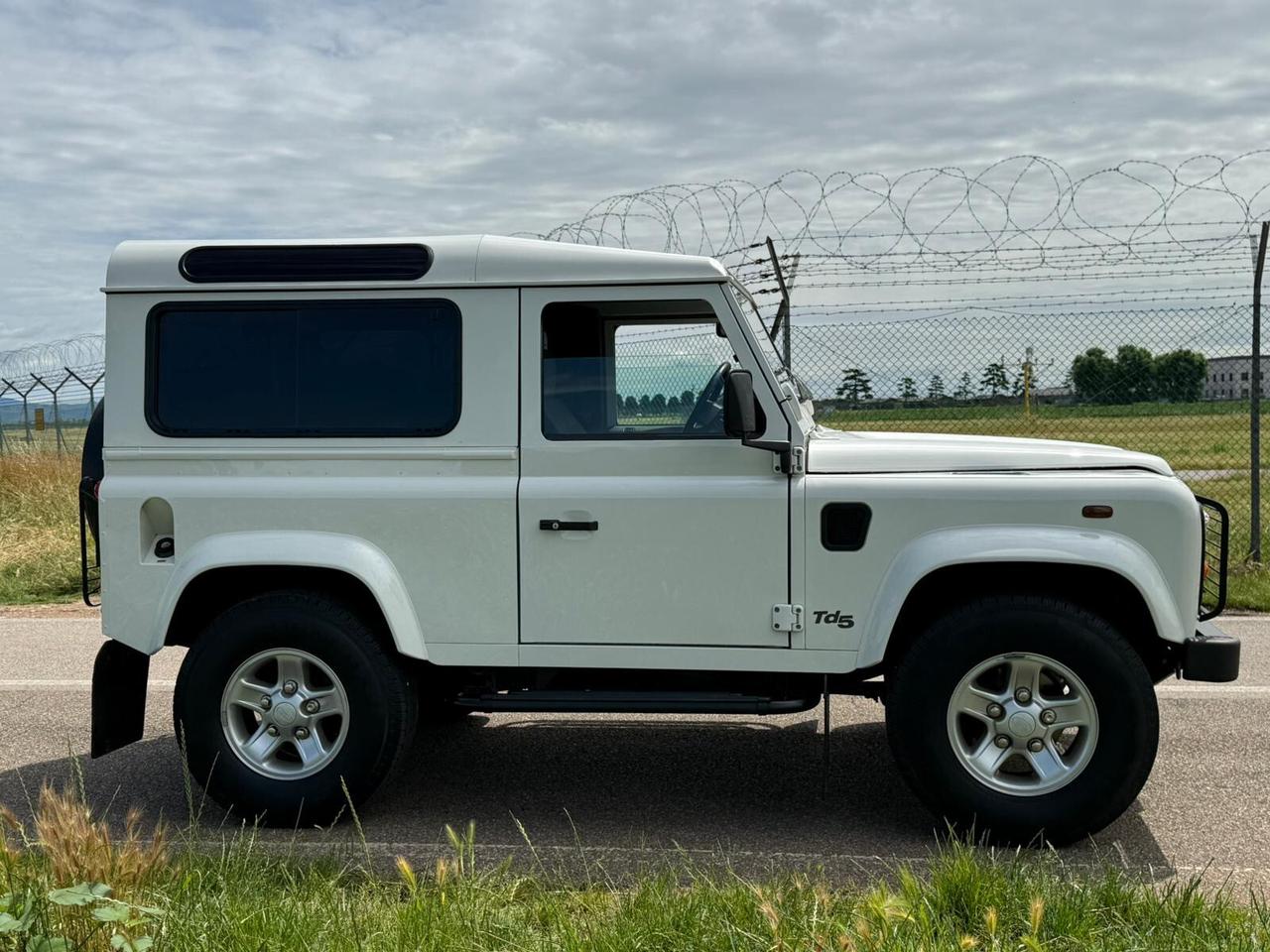 Land Rover Defender 90 2.5 Td5 SW