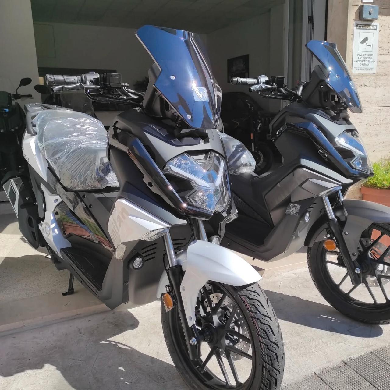 WOTTAN SIXTEEN 125 MOTORE VOGE 5 ANNI DI GARANZIA